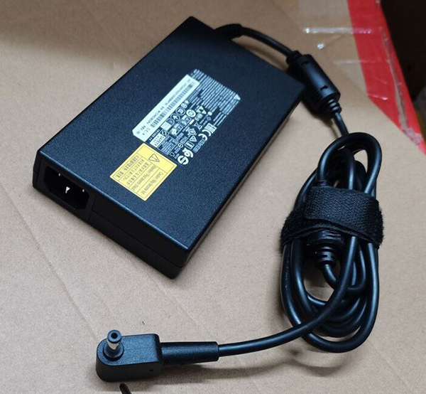 Chargeur Acer ConceptD 7 Pro CC715-71P